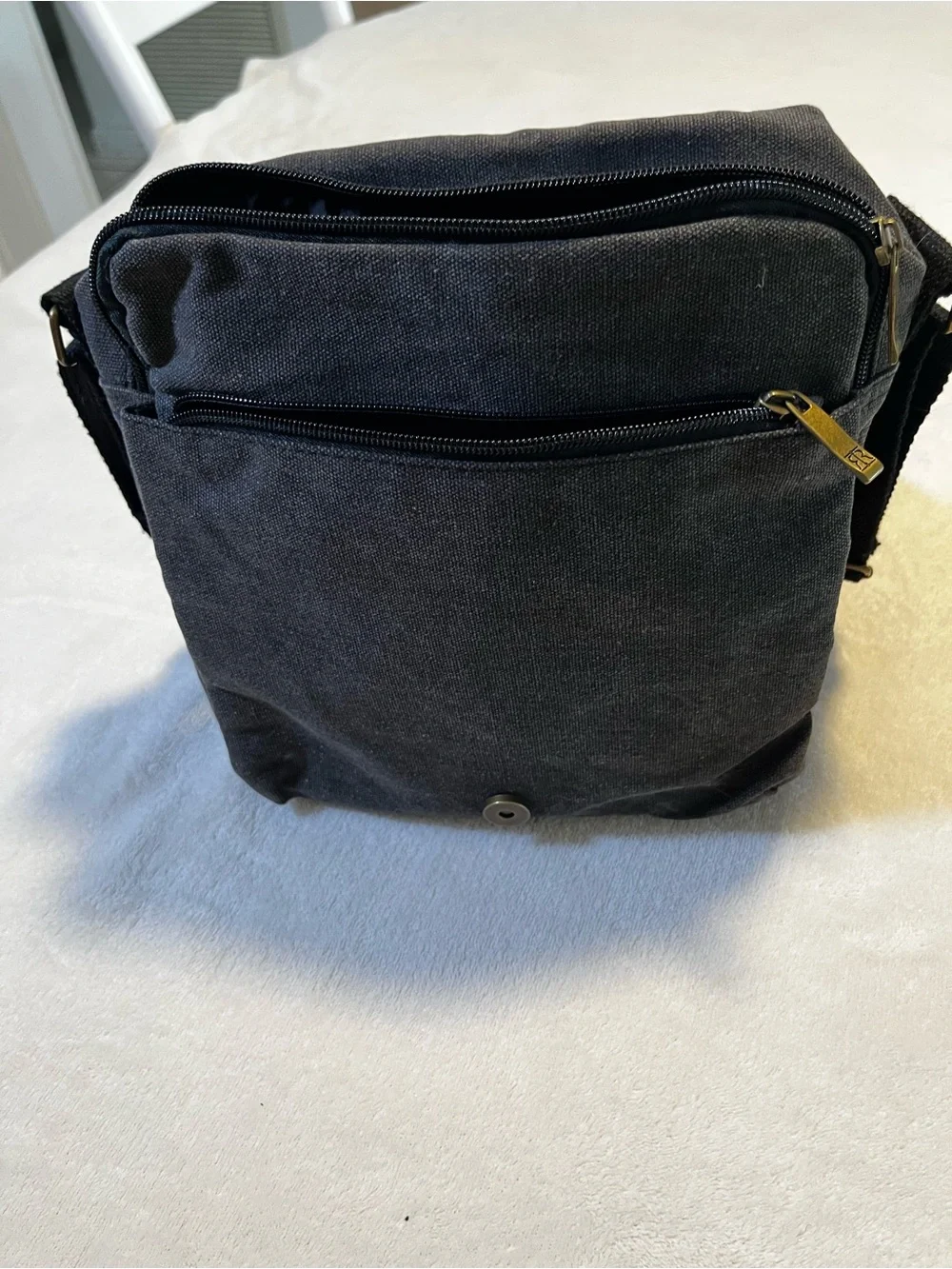 Robin Ruth Washington DC Canvas Crossbody Messenger Bag Black Red Travel Purse